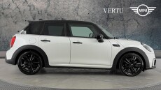 MINI Hatchback 1.5 Cooper Sport 5dr Auto Petrol Hatchback